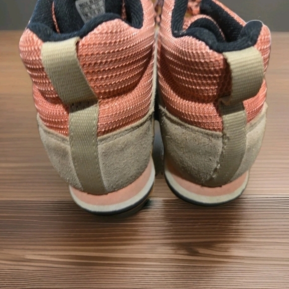 Adidas Beige and Coral Outdoor Boots - Picture 4 of 4